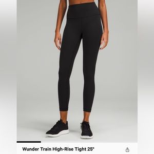 BNWOT Lululemon Leggings Black